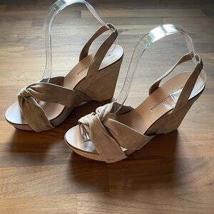 Diane Von Furstenberg Tan Suede Knot Wedge Sandals